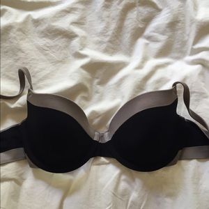 Calvin Klein Non- push up bra 32C