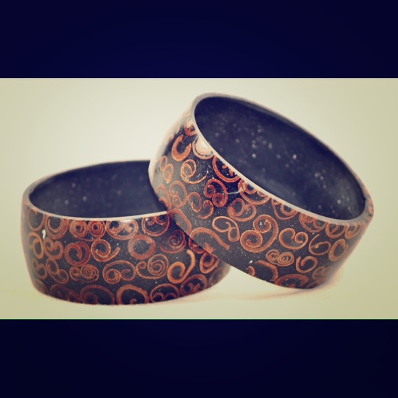 Real Cinnamon bangle One of a kind