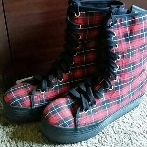 high laced platform shoes!