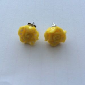🛍 Yellow Rose Earrings