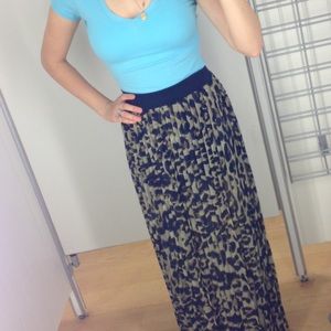New beautiful flowing skirt