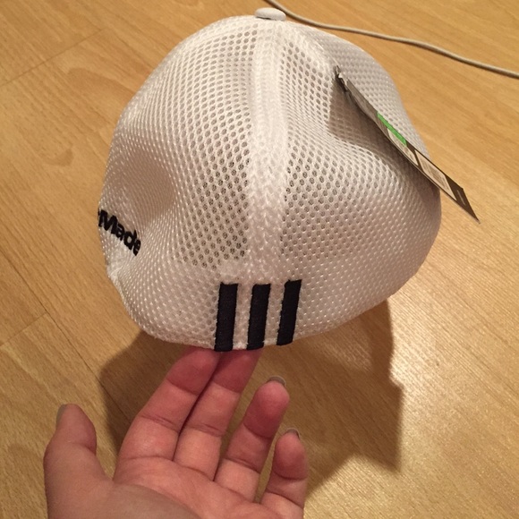 Adidas hat - Picture 2 of 3