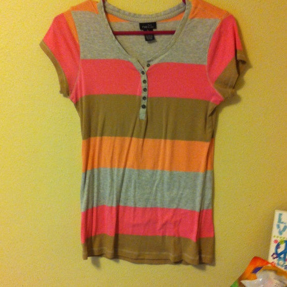 Rue 21 striped t-shirt