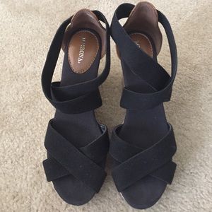 MERONA 4 inch sexy wedges ***CUTE**