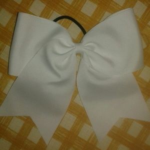 ??white cheer bow??
