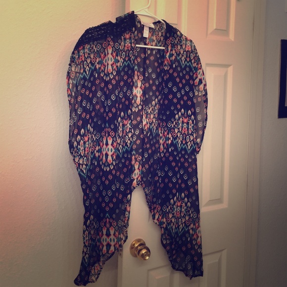 Plus size cardigan •