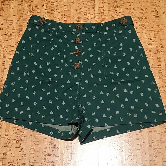 Super cute high waisted shorts, like new