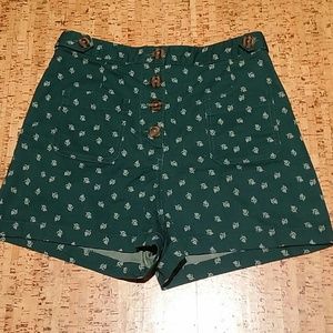 Super cute high waisted shorts, like new