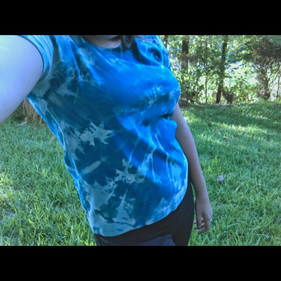 !CUSTOMIZED! Reverse Tie-Dye Tee - Picture 3 of 3