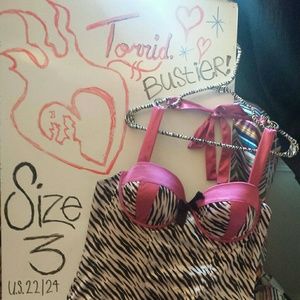 ☆LOWERED☆TORRID Halter Bustier!