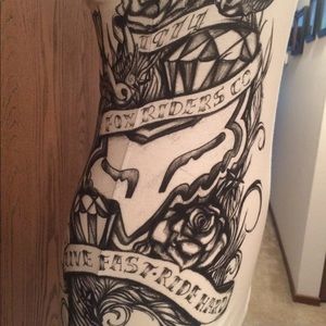 ☀️NWT☀️ FOX RACING CO. Top