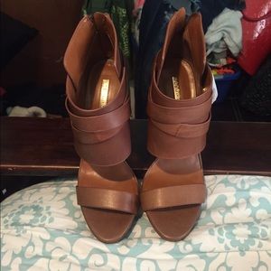 Authentic BCBGeneration Leather Brown Heel💕💕