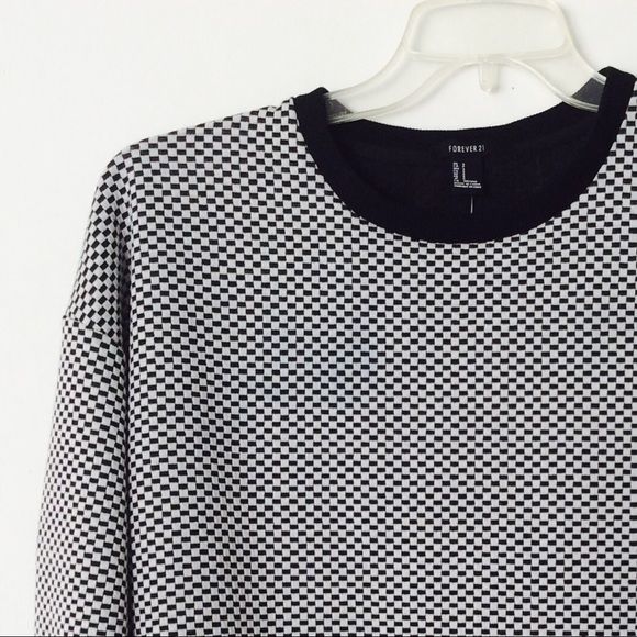 Forever 21 check print cream black sweatshirt top