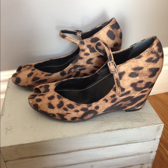 Tesori Hidden Wedge