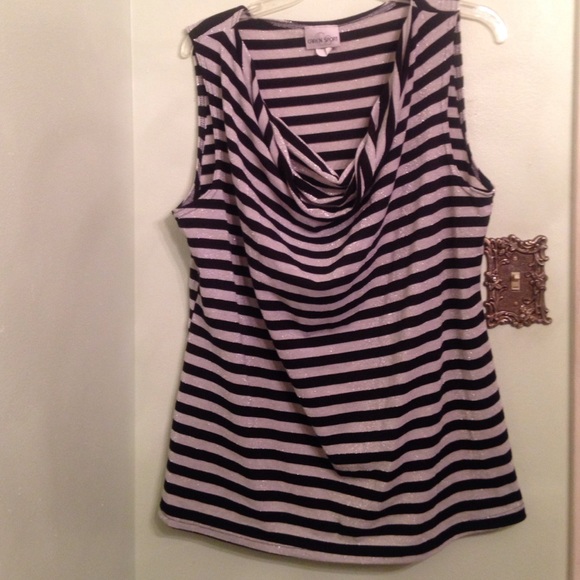Sleeveless blouse
