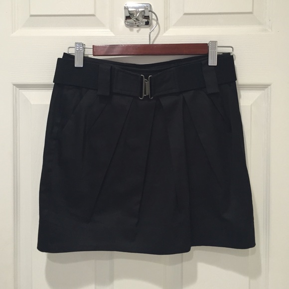 BCBG generation black mini skirt with belt