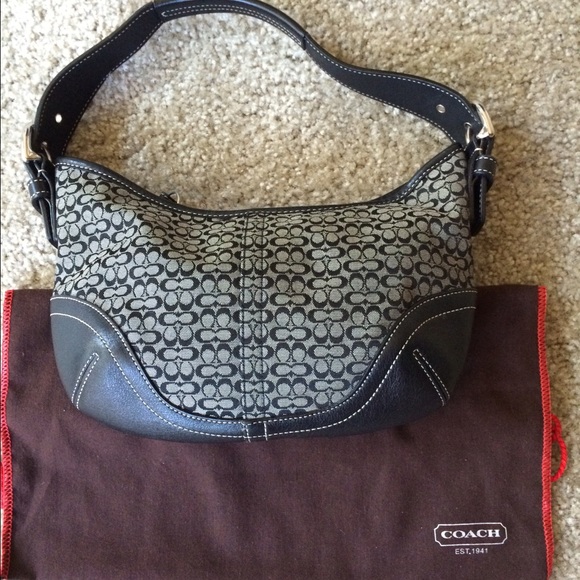 Coach Signature Soho Small Hobo