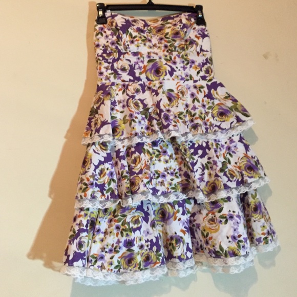 🎀for sale🎀 flower pattern dress