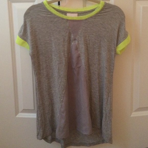 🚫SOLD 🚫Neon Trim Top