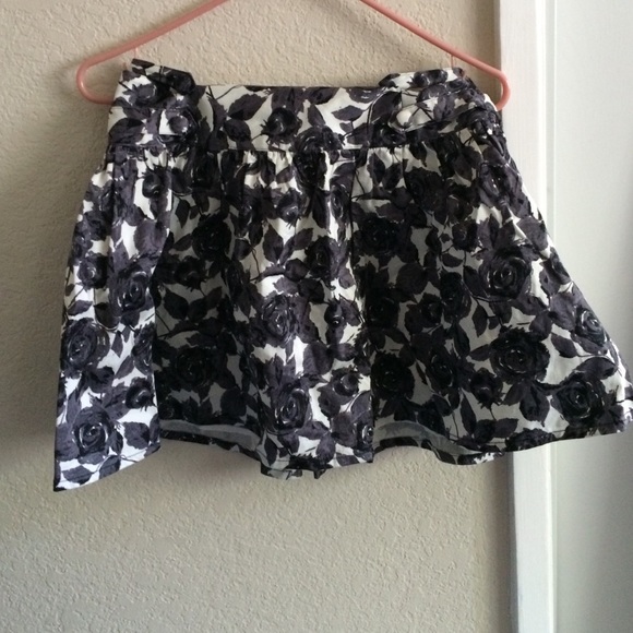 Forever 21 skirt