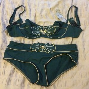 Huit Cleopatra bikini