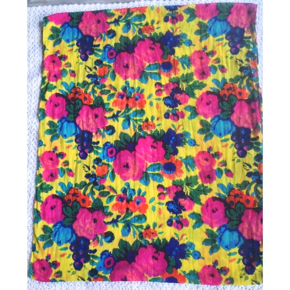 American Eagle Breathtaking Colorful Floral Scarf - Picture 2 of 2