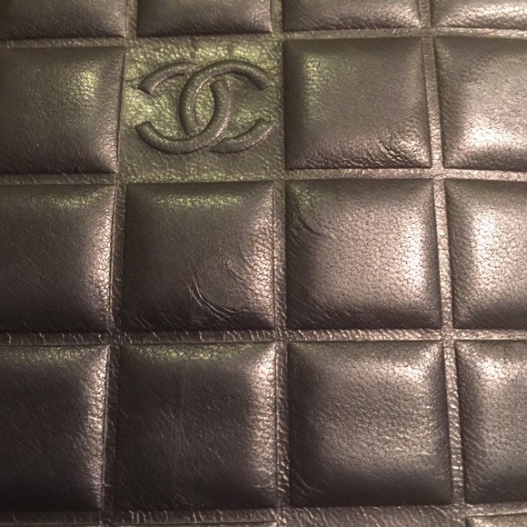 **SOLD** CHANEL Vintage Tote Bag - Picture 4 of 4