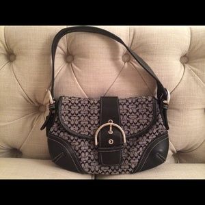 Small purse, like new condition