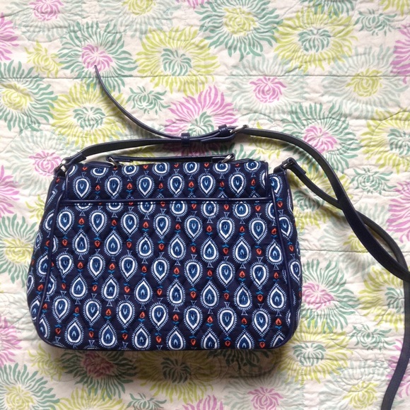 Vera Bradley Bags - NWT Marrakesh Motif Turn Lock Crossbody Vera Bradley Bags - NWT Marrakesh Motif Turn Lock Crossbody