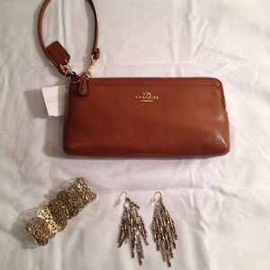 Coach double L Zip leather brown wallet