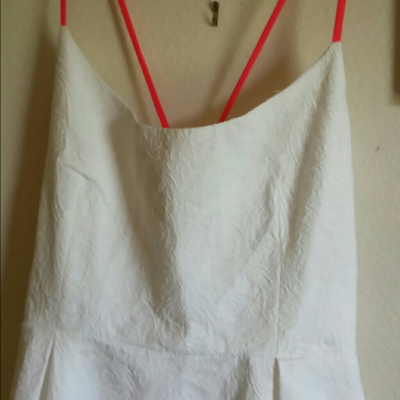 Zara Cream Dress - Picture 2 of 3