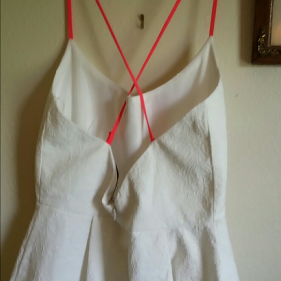 Zara Cream Dress - Picture 3 of 3