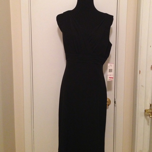 Evan picone size 6 black evening dress