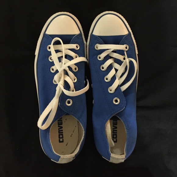 Royal blue converse