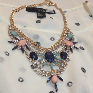 New w/o tags on trend statement necklace 💖