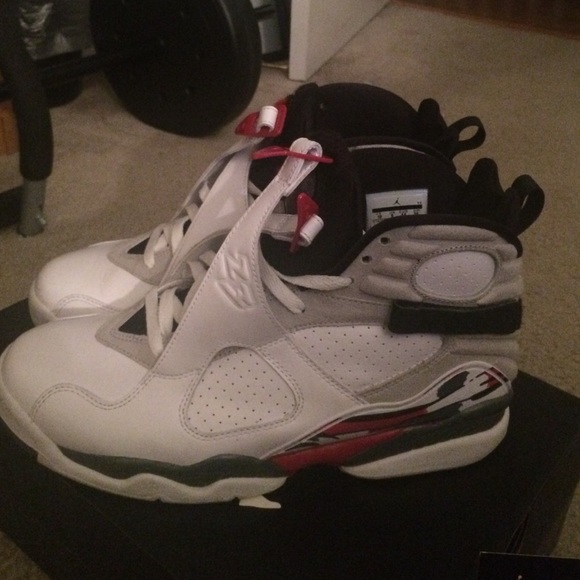 Air Jordan 8 Bugs Bunny - Picture 3 of 4
