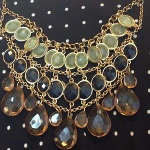 Statement 3 tier gold colored necklace 💗💙💚