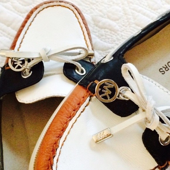 Michael Kors Shoes - 💙TOTAL TRENDSETTTER HP💙MK SHOES