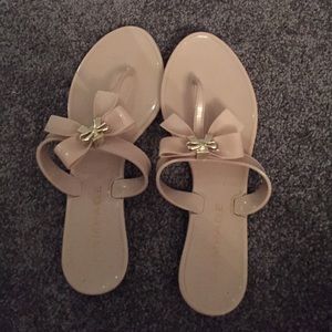 bow flip flops