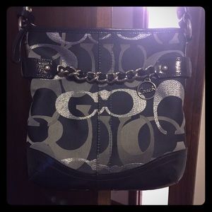 Classic Coach Crossbody in navy