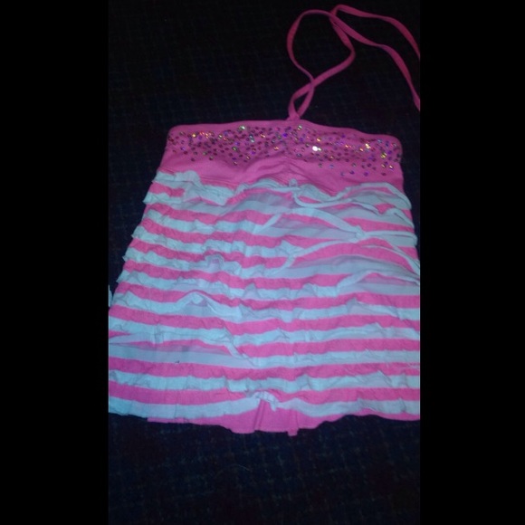 Ruffled tank top🍇