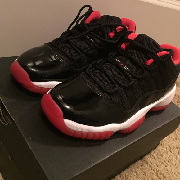 Jordan low 11s