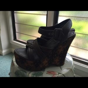 Miumiu platform with leather