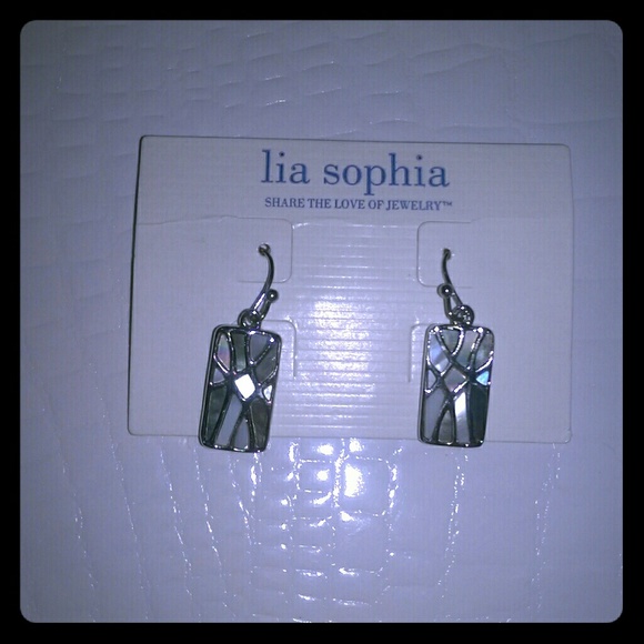 Lia sophia earrings. NWT