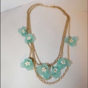 Anthropologie flower necklace