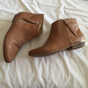 Brown boots