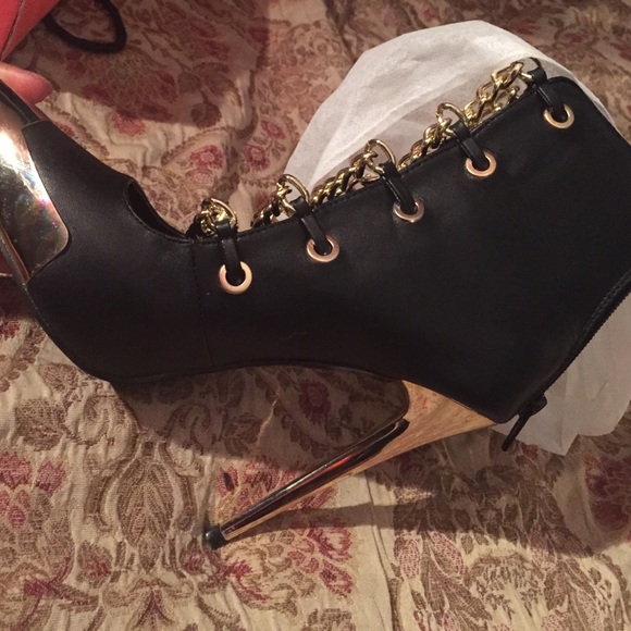 π« SOLD ON MERC π« - Picture 4 of 4