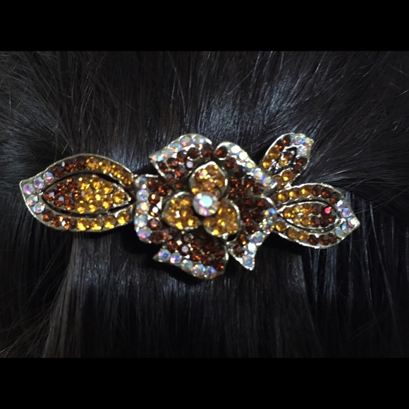 Beautiful Studded Hair accessory!