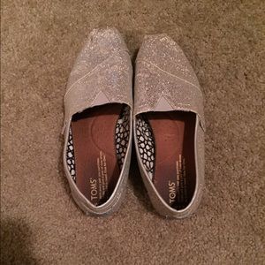 Toms size 7.5