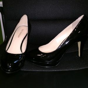 Elegant Enzo Angiolini "Dixy" black lacquer pumps